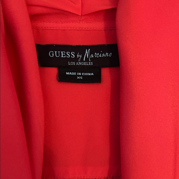 Guess by Marciano coral blouse - Picture 2 of 3